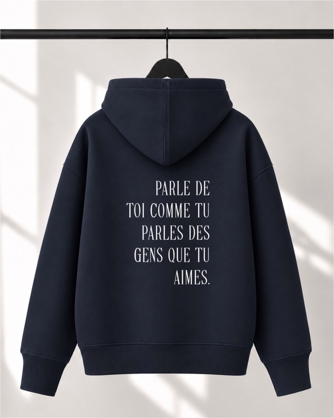 Hoodie Lusso unisexe «Parle de toi avec amour»