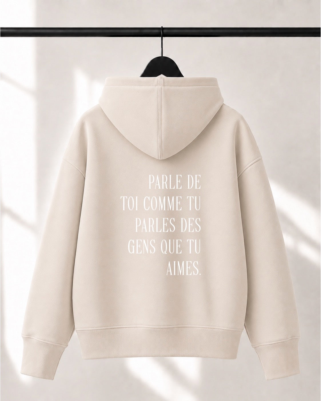Hoodie Lusso unisexe «Parle de toi avec amour»