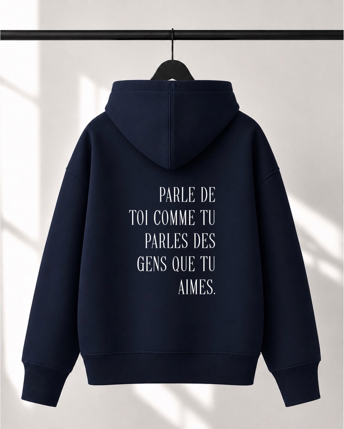 Hoodie Lusso unisexe «Parle de toi avec amour»