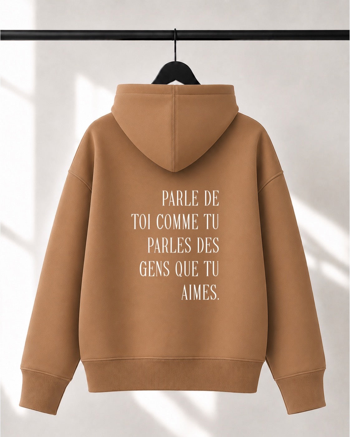Hoodie Lusso unisexe «Parle de toi avec amour»