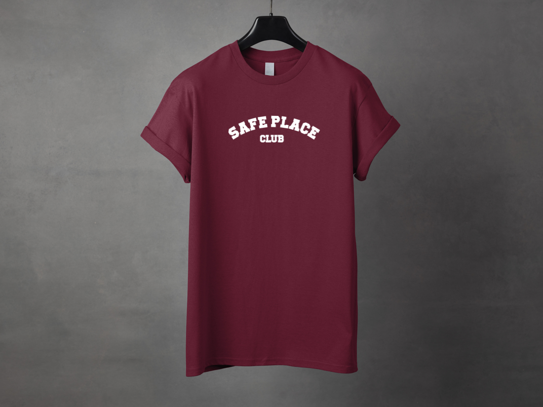 T-shirt unisexe «Safe place club»