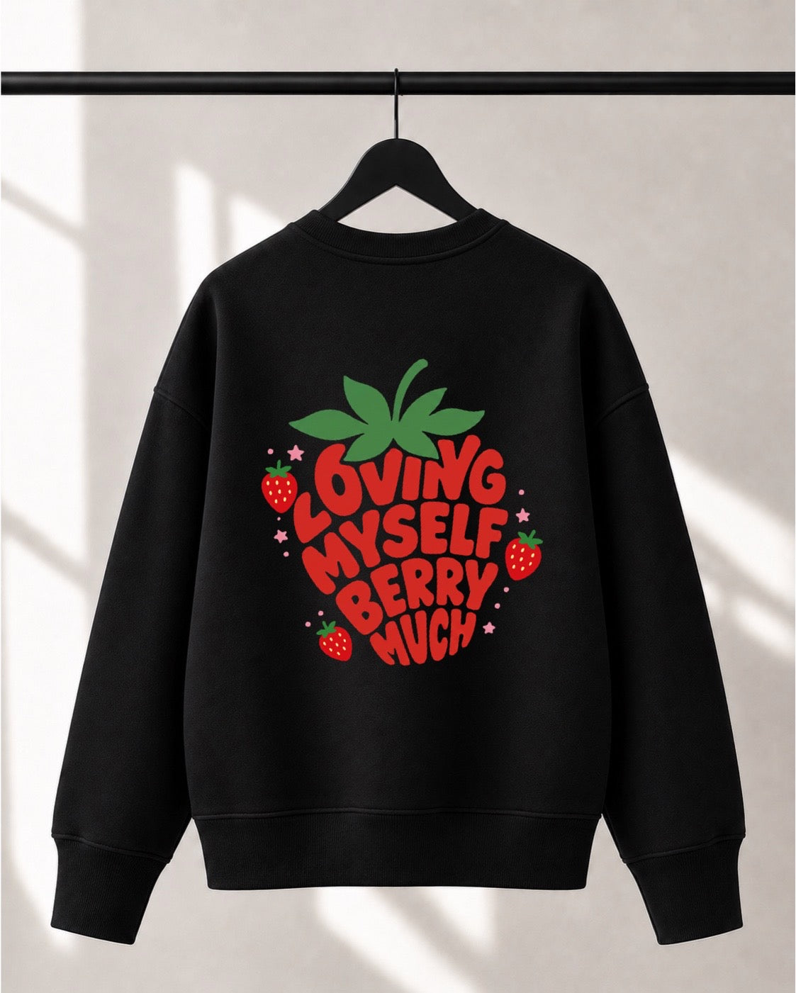 Crewneck Lusso unisexe «Loving myself berry much»