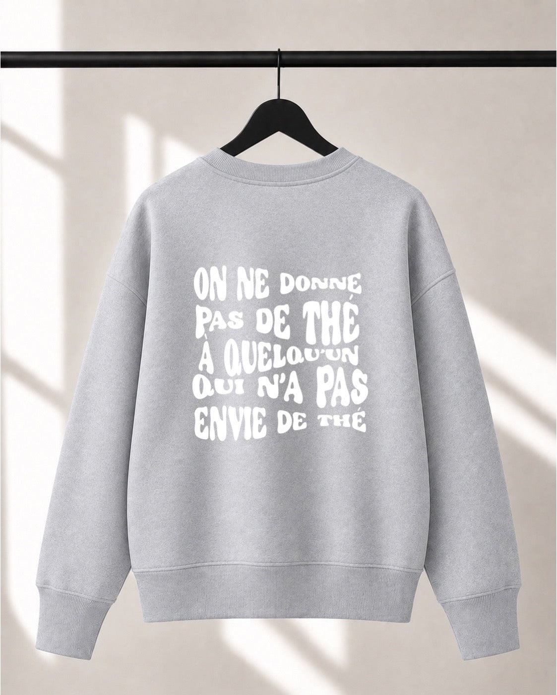 Crewneck Lusso unisexe «Consen-thé-ment»
