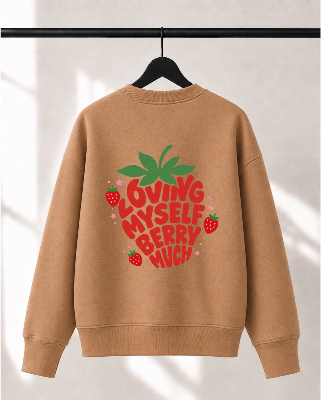 Crewneck Lusso unisexe «Loving myself berry much»