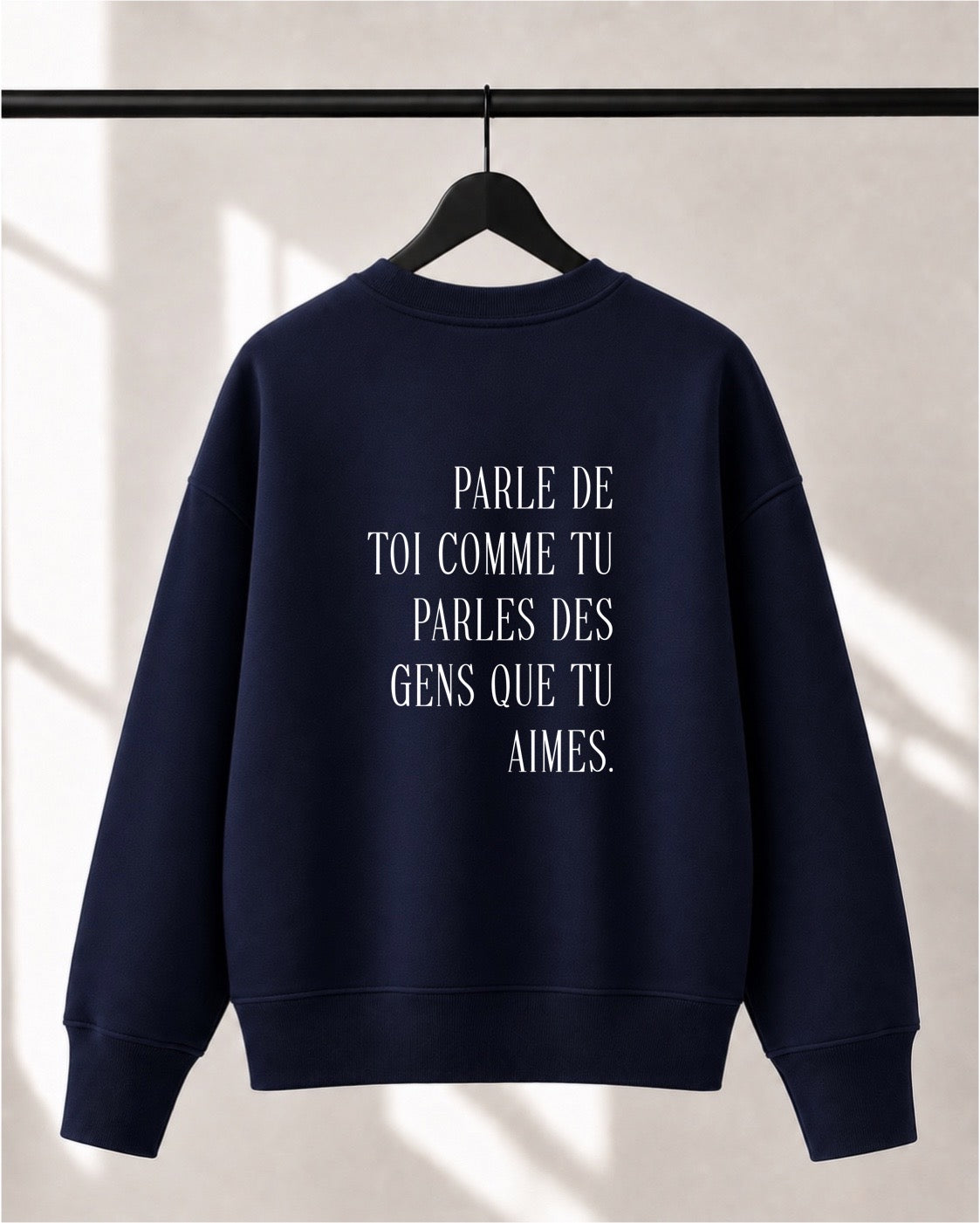 Crewneck Lusso unisexe «Parle de toi avec amour»