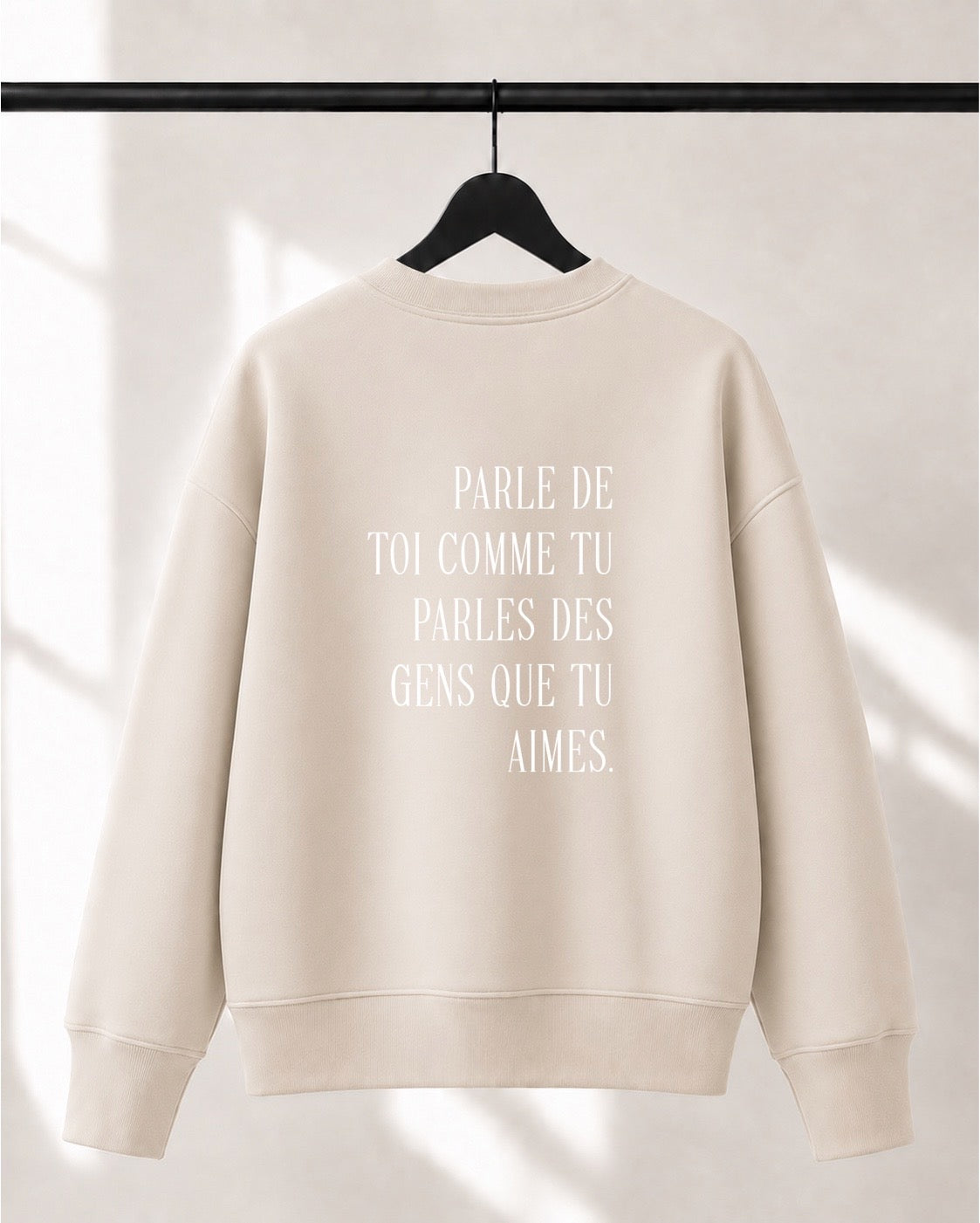 Crewneck Lusso unisexe «Parle de toi avec amour»